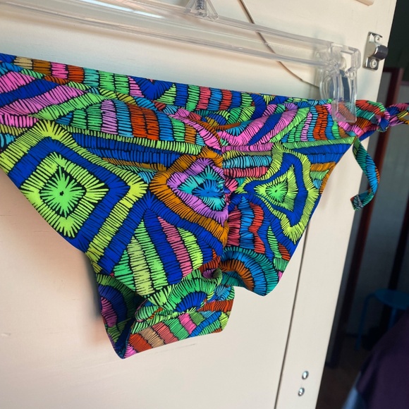 Fused Hawaii Aloha Bikini Bottom Neons! - Picture 8 of 12